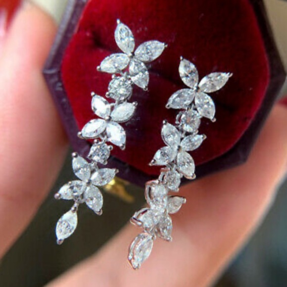 New Sterling silver Diamond Earrings - Picture 2 of 6